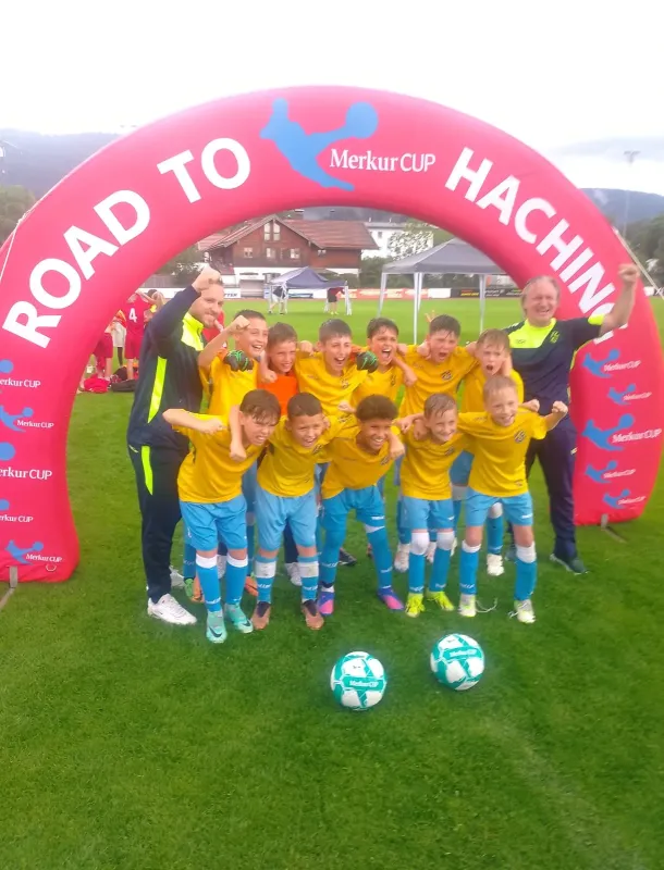 Road to Haching E-Junioren gewinnen das Bezirksfinale beim Merkur Cup in Hausham