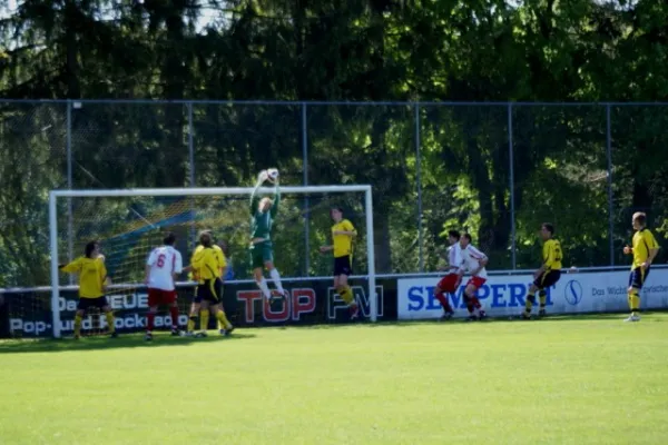 996080512 Spiel TSV Buchbach (Fotos Th.Neidek)