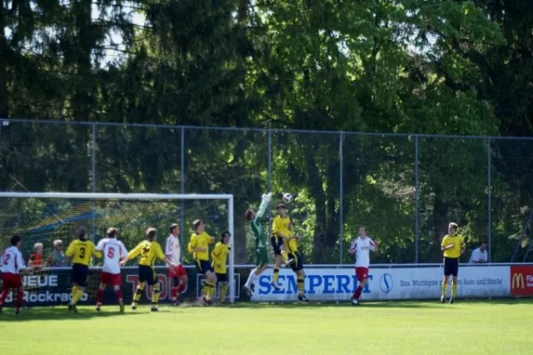 996080512 Spiel TSV Buchbach (Fotos Th.Neidek)