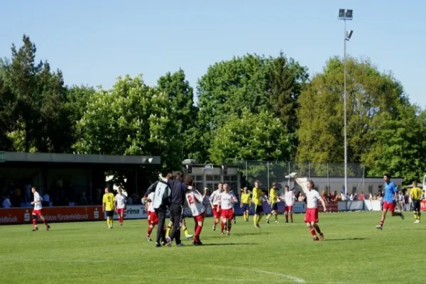 996080512 Spiel TSV Buchbach (Fotos Th.Neidek)