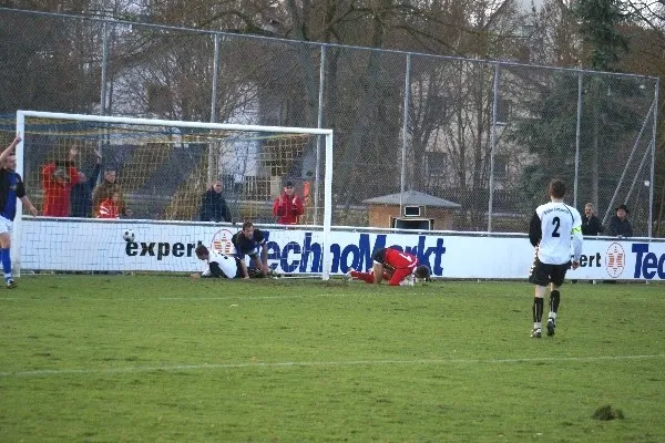 961091128 21. Spiel gg Burghausen(Fotos Th.Neidek)