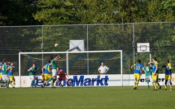 954110425 21.Sp. gg Gundelfingen(Fotos Th.Neidek)